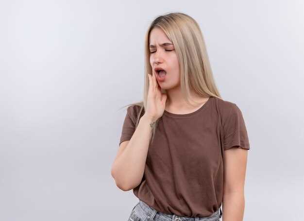 Причины и симптомы белой болячки на языке