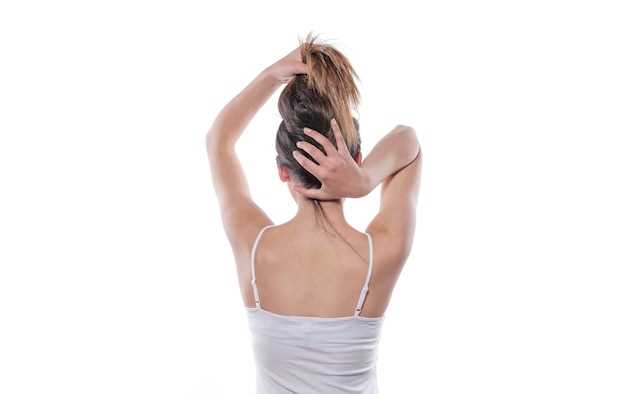 Как проходит удаление атеромы на спине?