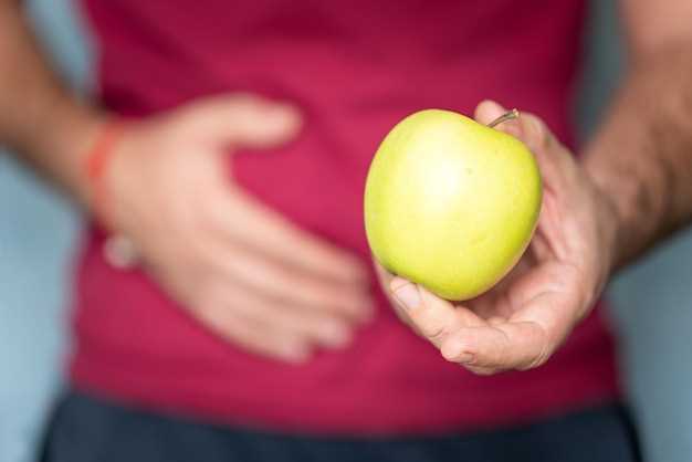 Почему яблоко вызывает неудобство при переваривании у взрослых