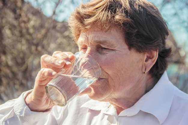 Вода в легких пожилых: причины и следствия
